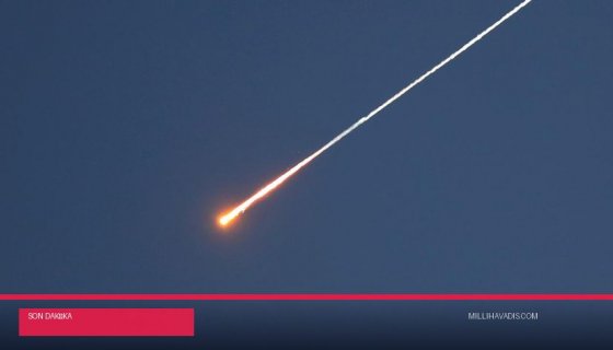 Riyad'ın Gökyüzünde Sessiz Savaş: Husi Füzesi Hava Savunması Tarafından İmha Edildi (Foto Galeri)