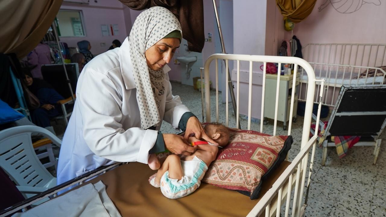 Gazze'de kötü yaşam koşulları çocuklar arasında suçiçeği salgınını büyütüyor