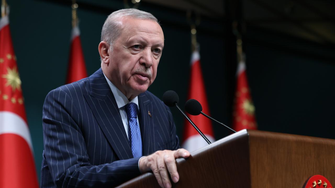 Cumhurbaşkanı Erdoğan: Milletimiz iradesine canı pahasına sahip çıktı