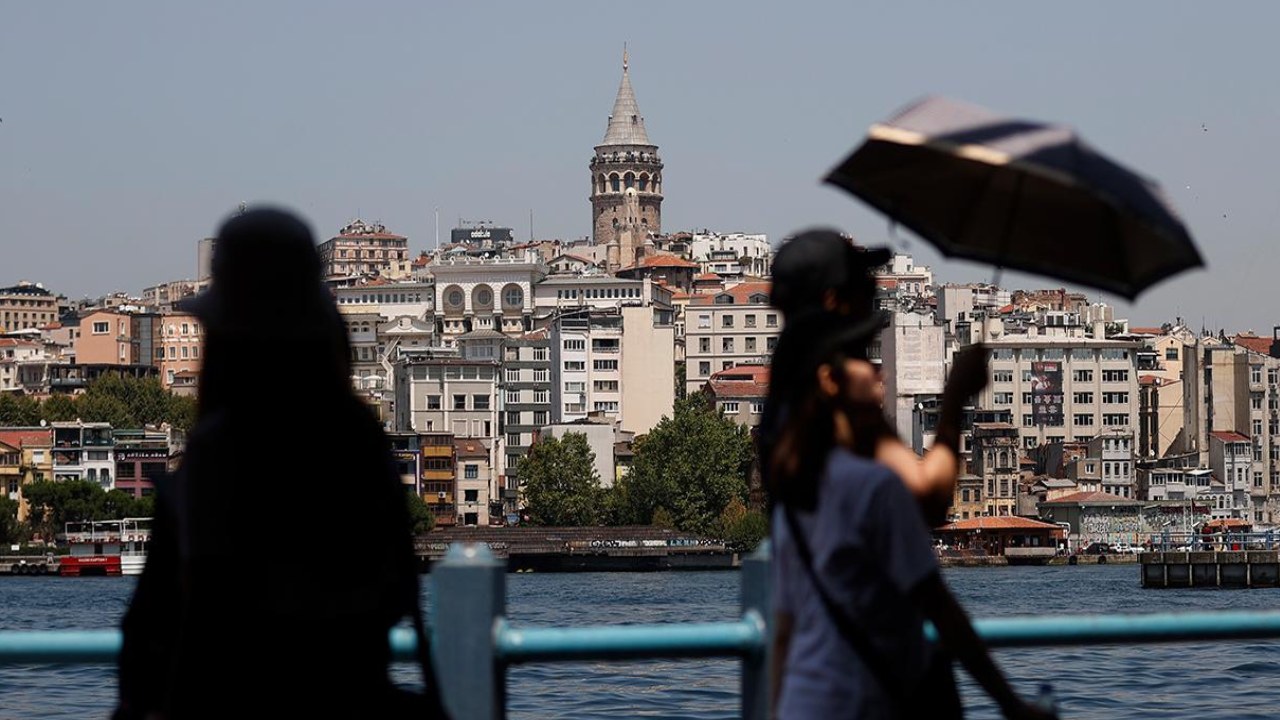 İstanbul'da sıcaklık 33 dereceyi görecek
