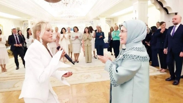 Ajda’nın konserinden ilk kare
