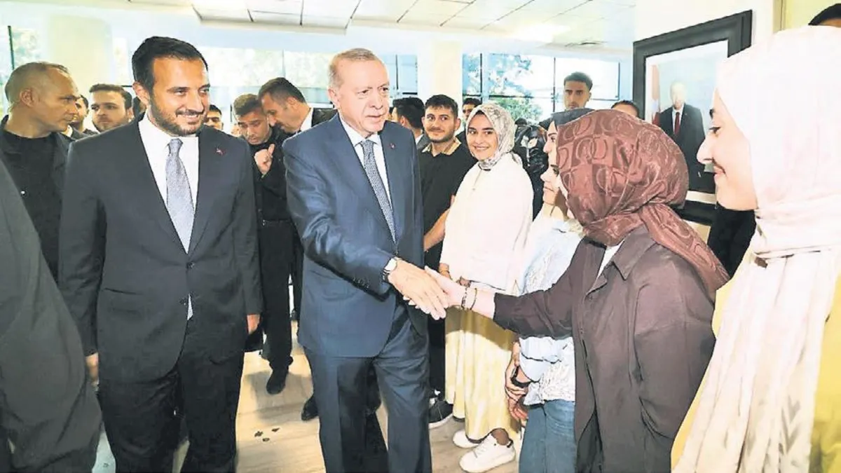 Erdoğan, il başkanlığını ziyaret etti: Evinize hoş geldiniz Cumhurbaşkanım