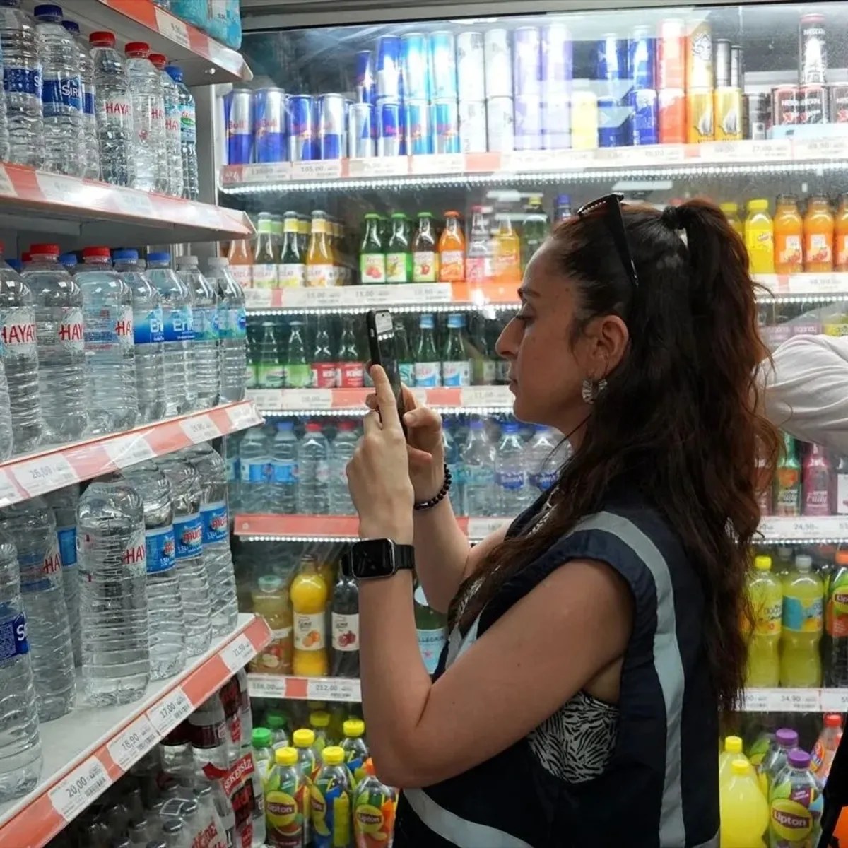 Marketlerde su ve maden suyu fiyatlarına sıkı takip!