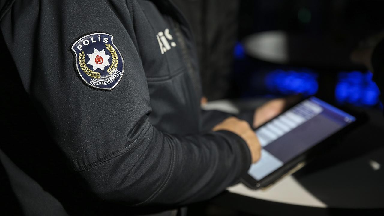 Ehliyetsiz sürücü drift yaptı, yayaya çarptı: 180 bin lira ceza