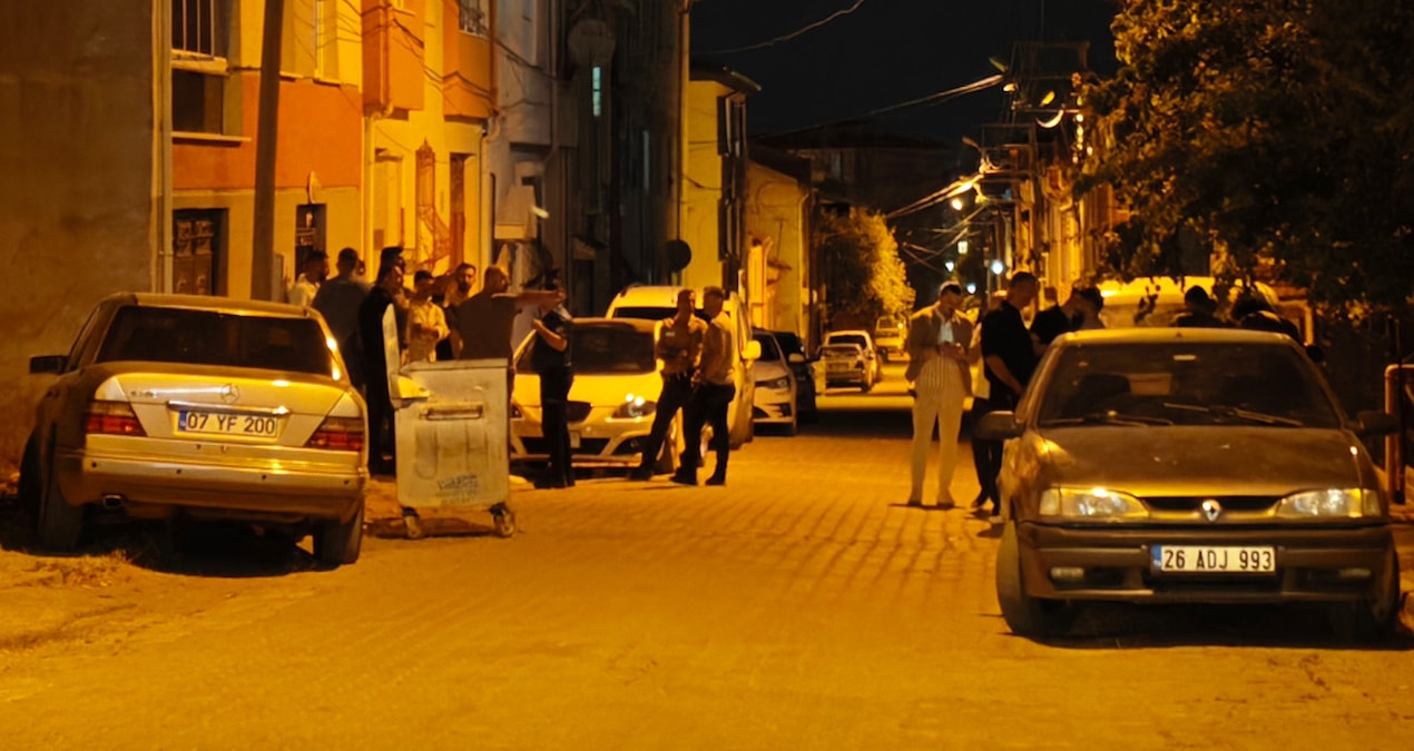 Eskişehir'de komşu iki aile arasında kavga: 1’i polis 11 yaralı - Sözcü Gazetesi