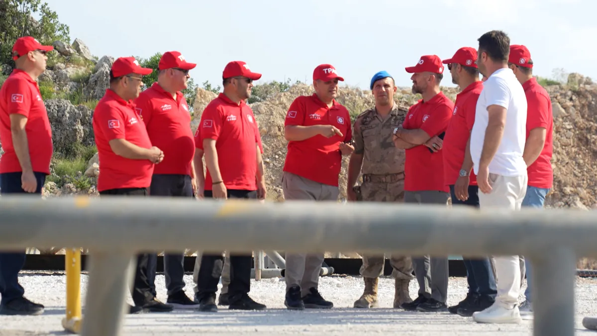 15 Temmuz gazileri Gabar'da petrol üretim tesisini gezdi!
