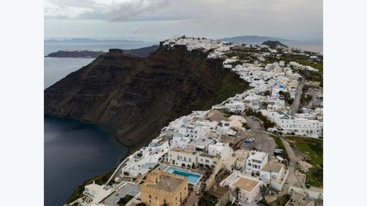 Yunanistan'da Su Krizi Nedeniyle 7 Adada Acil Durum İlan Edildi