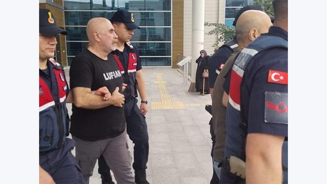 Yönetmen Ezel Akay'ın Gözaltına Alındığı Uyuşturucu Operasyonunda Karar Çıktı