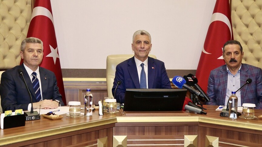 Bakan Bolat'tan Ekonomik Büyüme Açıklaması: Türkiye Gelişmeye Devam Ediyor