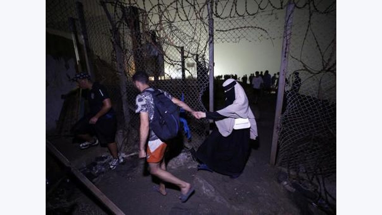 Ceuta sınırından dönen göçmenler yaşadıkları zorlukları anlattı