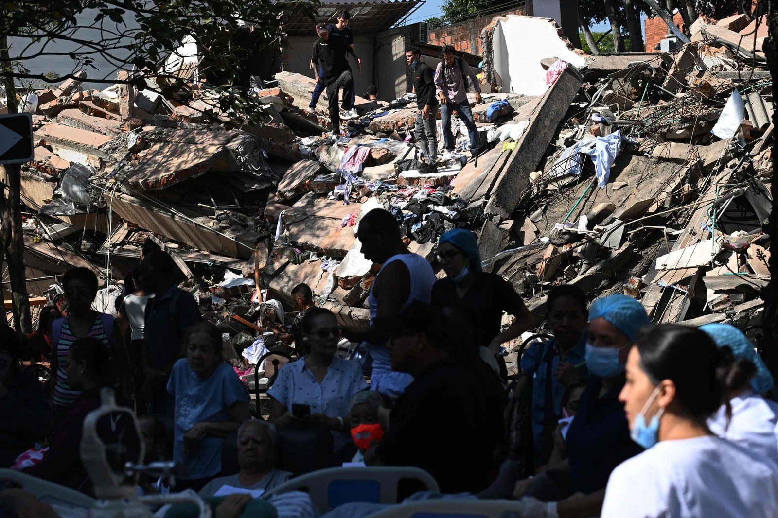 Güney Amerika'da Şiddetli Deprem: Kolombiya'da 7,4 Büyüklüğünde Sarsıntı