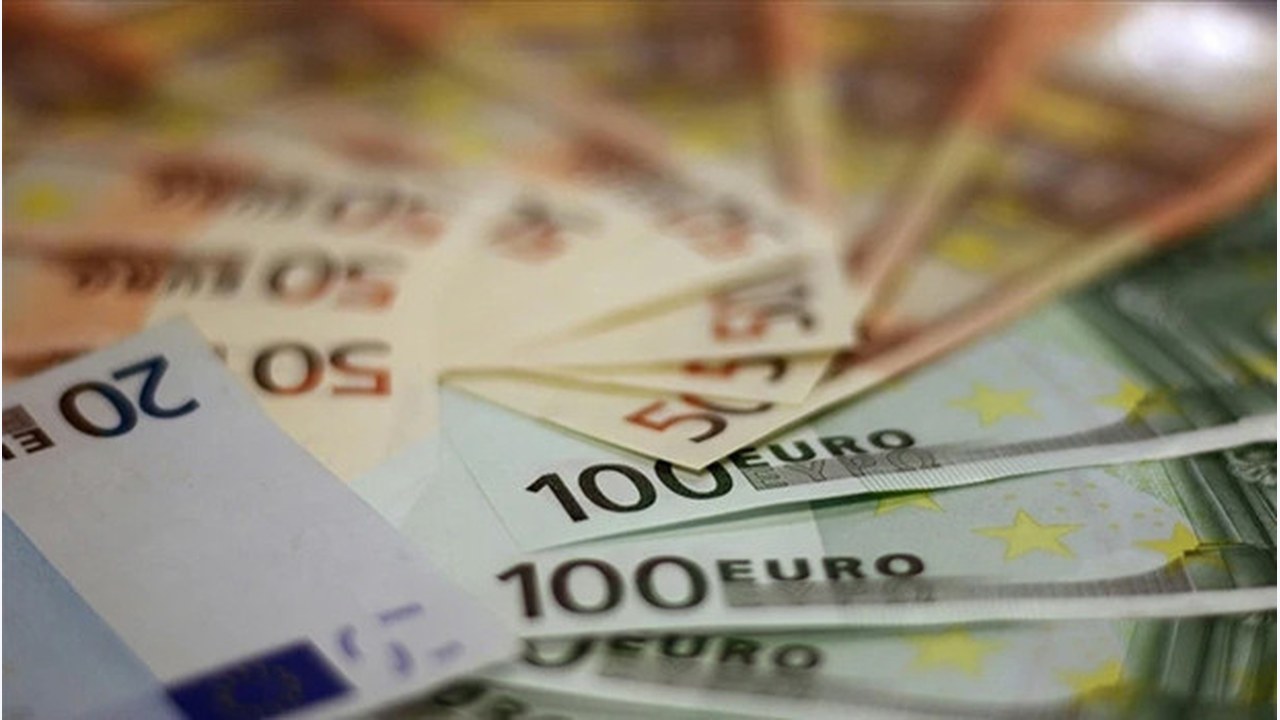 Almanya'da Ekonomik Belirsizlik Tüketim Alışkanlıklarını Değiştiriyor