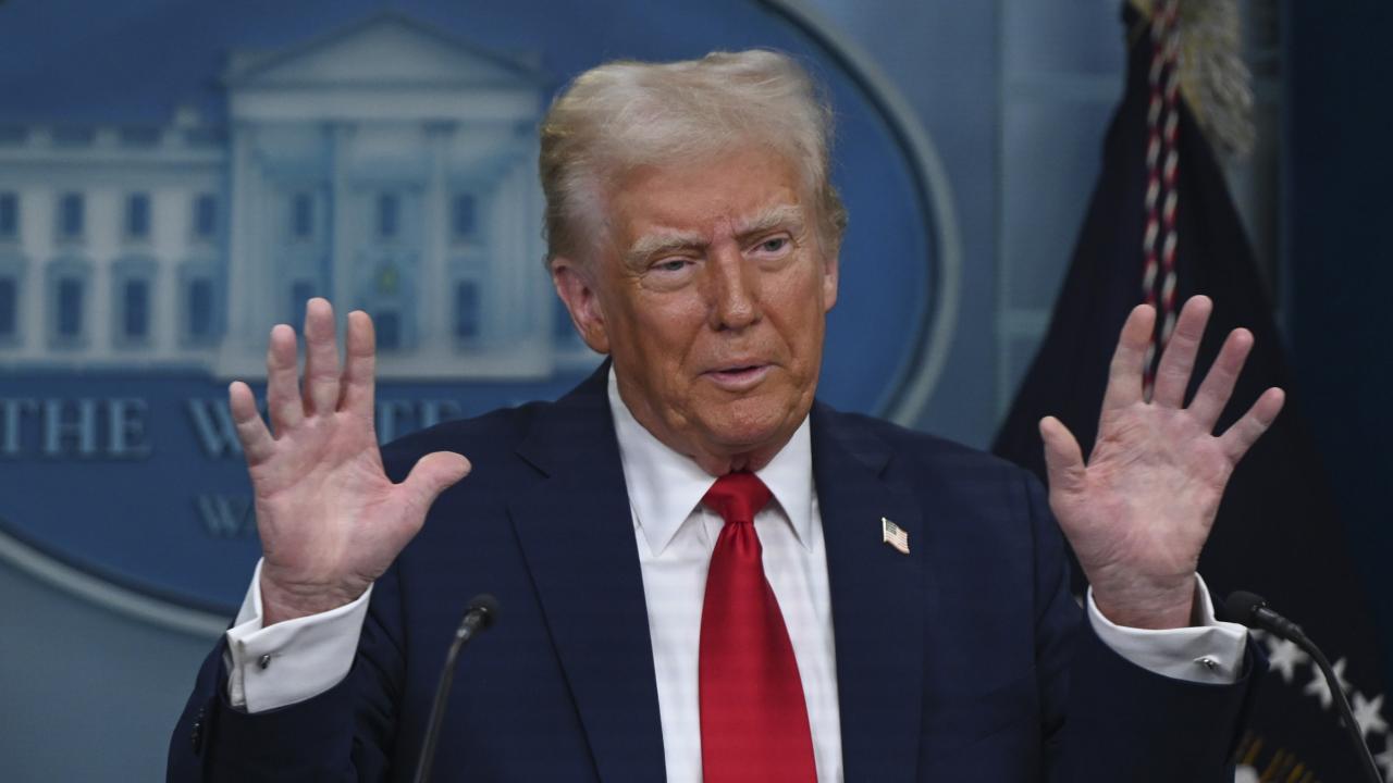 ABD Başkanı Trump, İran Siyasetine Öncesi Petrol Freni Riskiyle Başkaşın